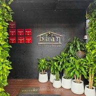 Baan Restaurant 'Thai Family Recipe' ถนนวิทยุ