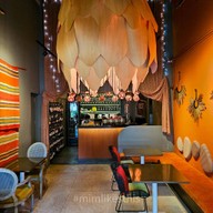 Baan Restaurant 'Thai Family Recipe' ถนนวิทยุ