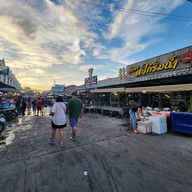 กุ้งเผา สะใภ้ริมน้ำ ตลาดกลางอยุธยา