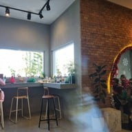 S-Curve Specialty Coffee