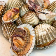 กุ้งรุ่งฟ้า ตลาดกลาง