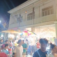 บรรยากาศ กาดกองต้า