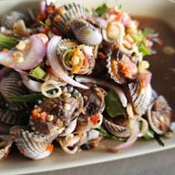 ร้านอาหารเจ้ไพรริมเขื่อนท่าฉลอม