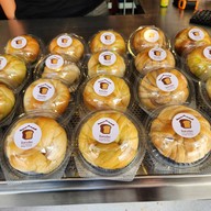 ปังสามมิตร -