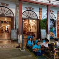 บรรยากาศ กาดกองต้า
