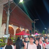 บรรยากาศ กาดกองต้า