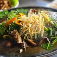 ร้านอาหารเจ้ไพรริมเขื่อนท่าฉลอม