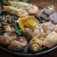 ท่าจีนชมจันทร์