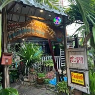 หมูกระทะกลางเขา เกาะล้าน เกาะล้าน