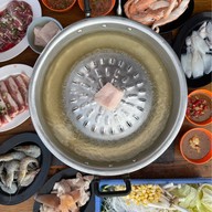 อิ่มสุข หมูกระทะ บุฟเฟ่ห์