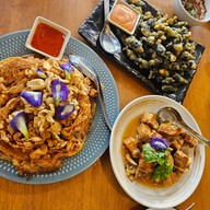 อัญชัน คาเฟ่ วิภาวดี