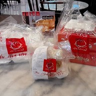 Waraporn Salapao เอสพลานาด รัชดาภิเษก