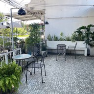 Walk In Cafe & Bistro
