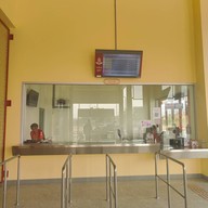 บรรยากาศ สถานีรถไฟชะอำ