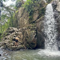 น้ำตกมะกอก