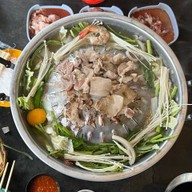 หมูกระทะกลางเขา เกาะล้าน เกาะล้าน