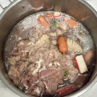 เหน่งหมูย่างเกาหลี(หมูกระทะ)เจ้าเก่าวัดเสด็จ