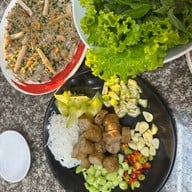 ดาวทอง อาหารเวียดนาม