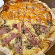 The Three Little Pigs ท่าตลาด