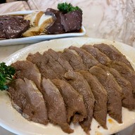 Moon Lok Chiu Chow Citygate Outlets