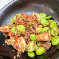 กับข้าวกับปลา Central Embassy