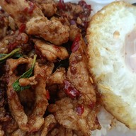 ร้านข้าวกระเพรา +ยำเสียบไม้ รสเด็ด