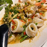 เมนูของร้าน แหลมหินซีฟู้ด