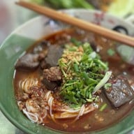 เมนูของร้าน น้ำเงี้ยว ป้าสุข