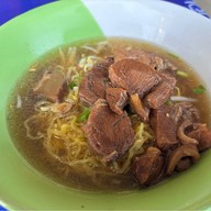 เมนูของร้าน ก๋วยเตี๋ยวเจ๊ลี้