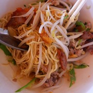 ก๋วยเตี๋ยวเต่า บะหมี่ทำเอง