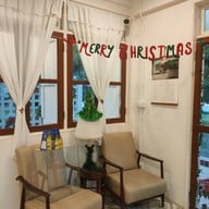 Narisa Cafe & Creative Space -