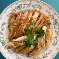 เจ๊น้อยข้าวมันไก่