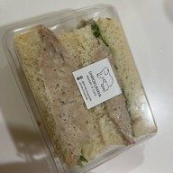 Shirokumaya Cafe พร้อมพงษ์