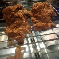 เมนูของร้าน ไก่ทอดนำ้ปลาเจ๊นี
