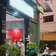 ราดหน้าโรงเหล็ก และอาหารตามสั่ง สำโรง