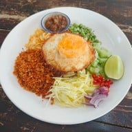 ครัวเจ๊โส - ข้าวคลุกกะปิกุ้งกรอบ ไม่ใส่ชูรส บางบอน 3 - สนามไดร์ฟ เบอร์ดี้ โซน