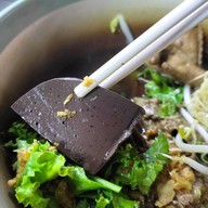 เมนูของร้าน ก๋วยเตี๋ยวไก่ตุ๋นสูตรแม่กิม(เจ๊ณี)