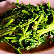 กระเพรา (สำหรับคนชอบเผ็ด)