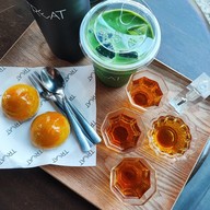 เมนูของร้าน Treat Tea House -