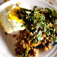 กระเพรา (สำหรับคนชอบเผ็ด)