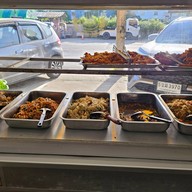 ปากแซ่บ ข้าวแกง