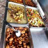 เมนูของร้าน ข้าวแกงเจ๊ติ๋ม