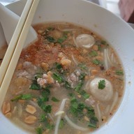 เมนูของร้าน เจ๊จู บะหมี่ไข่แท้ไก่ตุ๋น
