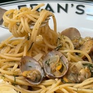 FRAN’S  Sukhumvit 49
