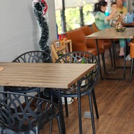 SEVENTY-SIX CAFE