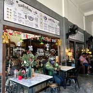 ขาหมู โกอ๊อด (หน้าวัดเทพเจ้าเก่า) สาขา 2 ถนนบางกอก