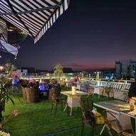 Moose Rooftop Wine Bar -