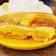 เมนูของร้าน CRUNCH Sourdough & Sandwich - ครันช์ ซาวโดว์ & แซนด์วิช Charoen Nakhon