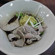 เมนูของร้าน ก๋วยเตี๋ยวเรือยุดยา สาขา ทาวน์อินทาวน์ ทาวน์อินทาวน์