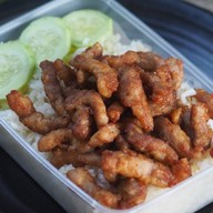 หมูทอดมวลชน